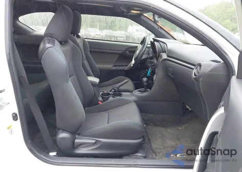 2013 Scion Tc z USA, uszkodzony, nr VIN JTKJF5C7XD3058901